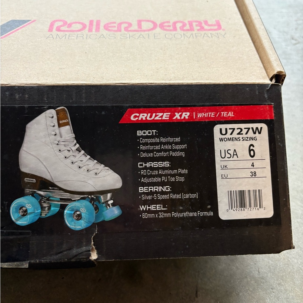 Cruze XR White & Teal Roller Skates - Size USA 6